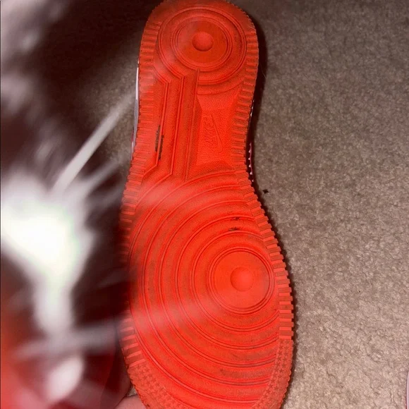 Nike (GS) Air Force Ones - Picture 10 of 10